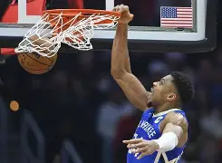 皇冠体育app- 清晨波尔图备战NBA常规赛字母哥怒砍51分，这一次真的转会期菲尼克斯太阳调整名单以备西甲